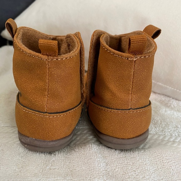 Carter’s Baby Western Style Embroidered Floral Walking Boots - Picture 7 of 16